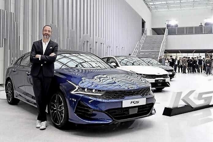 奔驰，凯迪拉克，捷尼赛思改名！汽车改名真的能转运？