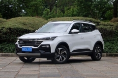 空间大/主打三四线城市 试驾体验凯翼炫界