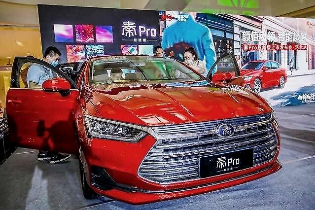 颜值引领，智能超越 比亚迪秦Pro超越版亮相河北