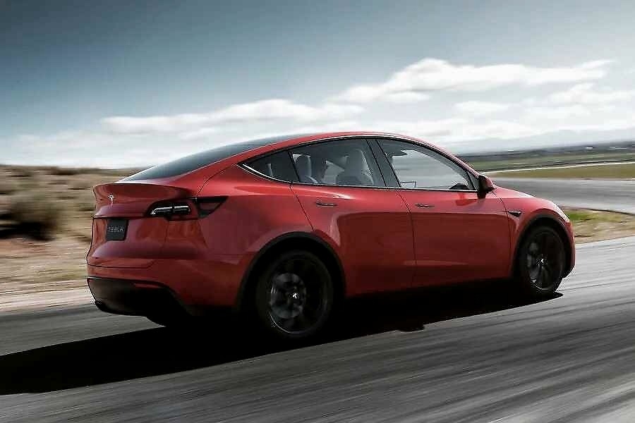 特斯拉、比亚迪纷纷涉足，磷酸铁锂电池有何优势？