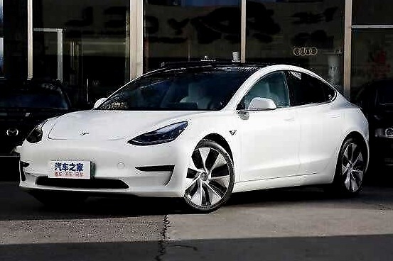 不到一年的新车就掉漆，特斯拉对消费者还有没有点诚意？