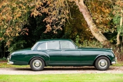 聊车室｜一台经典的大V8，因为时代的进步而落幕