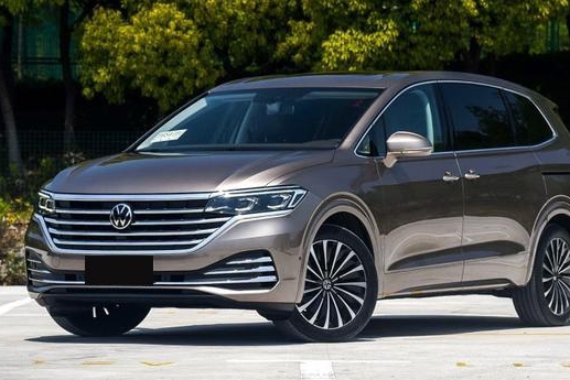 大众威然牛了，36.98万的380TSI尊贵版，用料十足从不减配