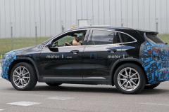 2021款奔驰EQA路试谍照曝光 或于年内正式发布