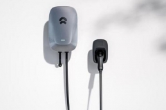 蔚来推出新款家用充电桩 体积更小/操作更简便