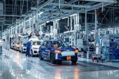 EV早点：福特大众结盟；蔚来发新股；宝马iX3试生产；江淮大众探索新零售