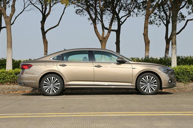 从来不减配的车型，2020款帕萨特升级，大众这次真的很厚道了