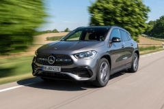 海外试驾新一代奔驰GLA插混版车型