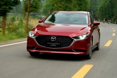 骂得越狠，卖得越好，马自达3昂克赛拉为啥能撑起品牌半边天？