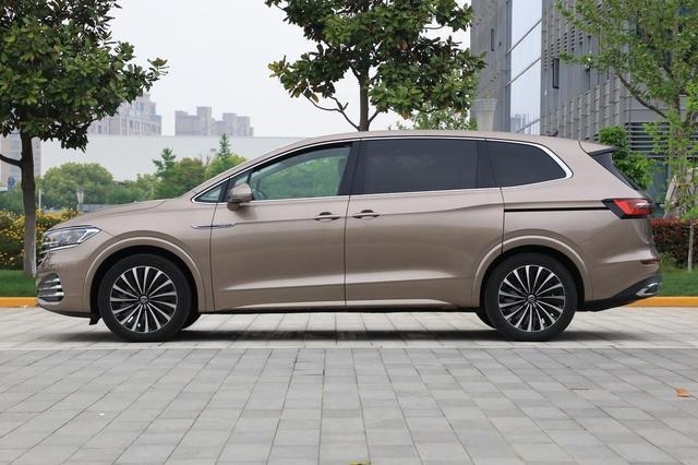五星级安全超良心的配置，上汽大众威然比过别克GL8，只卖28万