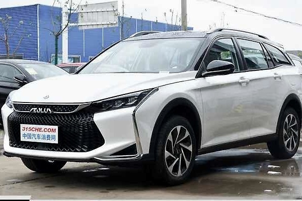 尝到甜头后，风神推出了第二款全球化平台新车，这外形真好看！