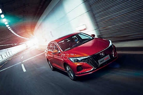 逸动PLUS助力连续3个月销量破万 长安这款爆款车型是如何炼成的？