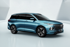 五菱全球银标首款新车官图发布 定名“凯捷”/三季度上市