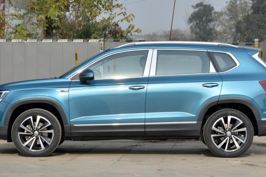 从不减配的合资车，每公里油费四毛多，上汽大众途岳真有你的