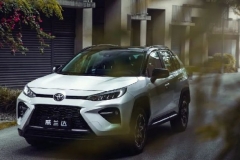 三套四驱乐趣多，广汽丰田威兰达如何在四驱系统上一骑绝尘？