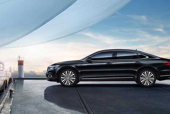 成功人士钟爱的大众车，2871mm的轴距仅18.59万起，比丰田安全