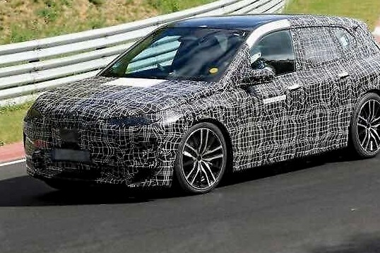 续航里程将达750公里 宝马iNEXT谍照曝光