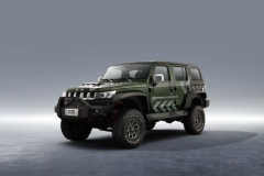 北京BJ40雨林穿越版将7月份上市 预售28万元 配绿色车身涂装