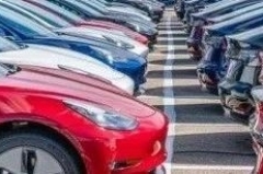 中国品牌加速拓荒欧洲电动车市场，雷诺慌了！| 一句话点评