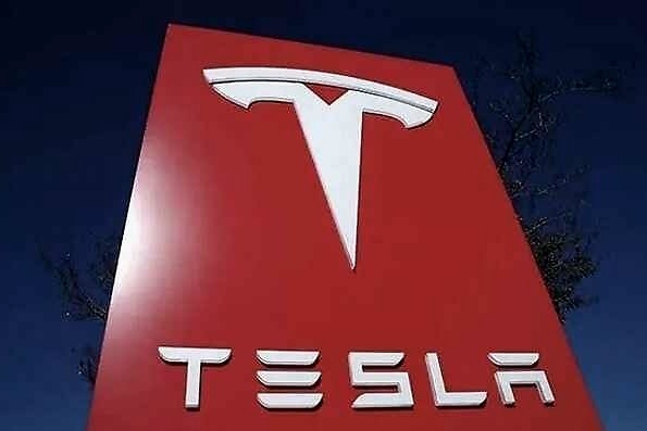Model 3单月销量再过万！喋喋不休的造车新势力们还有啥话说？