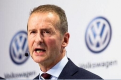 EV早点：迪斯不再兼任大众品牌CEO；北京奔驰即将推出短续航EQC