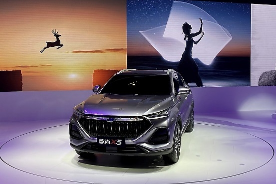 长安欧尚汽车首款运动SUV亮相，“后浪”专属！
