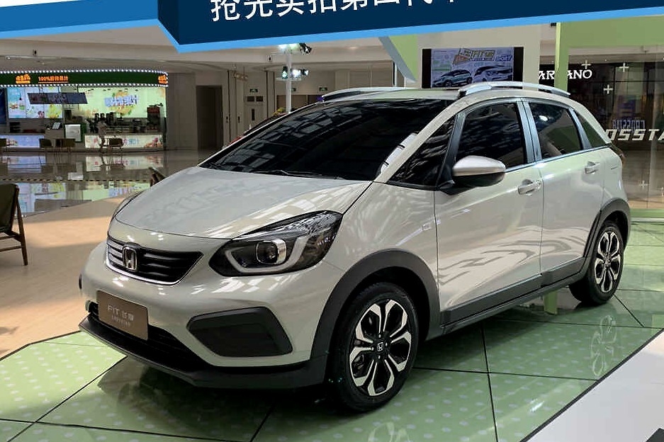 萌主驾到 抢先实拍第四代本田飞度