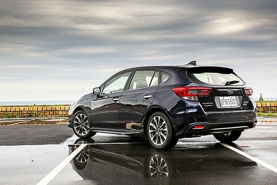 谁还记得它？试驾斯巴鲁小改款翼豹两厢版