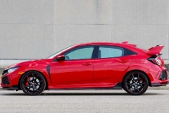 不想等两厢思域？名爵6手动高铁版、领克03+……平民性能车考虑下