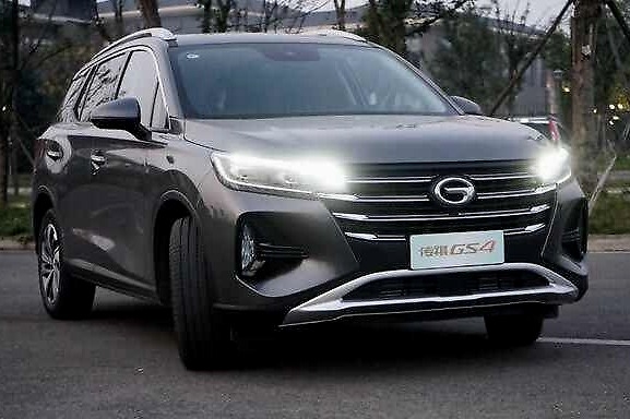 对比GS4与GS4Coupe，从“19岁”到“90岁”都能选，个性鲜明？
