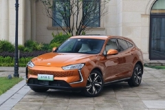 赛力斯5四驱高性能版重庆车展上市 能否复制理想one的成绩？