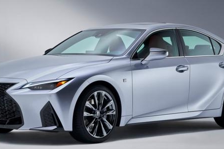 全新雷克萨斯IS公布，外观酷炫，最快5.6S破百，能竞争3系吗