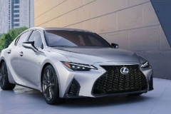 全新一代雷克萨斯IS官方照片曝光，网友：内饰部门解散了吗？