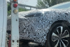 北汽新能源ARCFOX首款轿车最新谍照 或2021年发布 采用隐藏式门把手