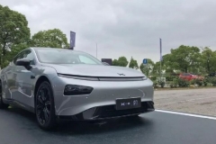 除了续航里程无敌，小鹏P7还有什么本钱？