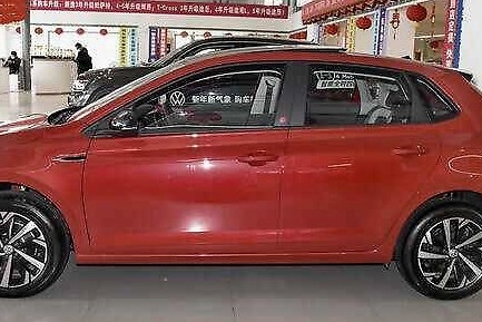 大众再次发力，终于下探2万，全系标配ESP，降价后诚意满满