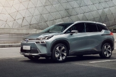 EV早点：广汽新能源Aion V上市；第1万辆理想ONE交付用户