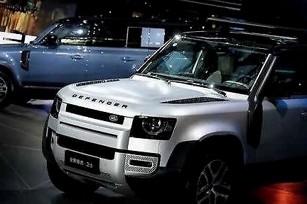 士别72年，全新路虎卫士终归来，预售79万元起