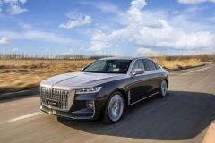 红旗H9低配2.0T版本，起售价到了30万还香？毕竟国产旗舰