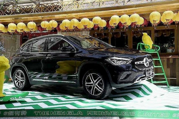 实拍奔驰GLA，总算像台SUV，高级感摆脱入门印象