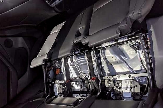 车主拒收！特斯拉Model Y交付再遇重大问题，座椅竟然还未固定？