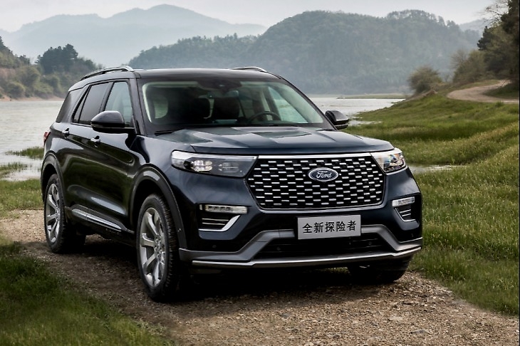 福特旗舰级SUV上市！轴距超3米压制途昂，2.3T引擎汉兰达都比不过