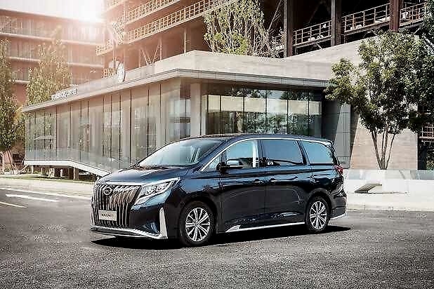 传祺GM8大师版来了！震天翼前脸搭配390T+爱信8AT，还看什么埃尔法