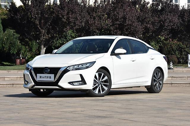 日产凭什么这么牛！廉价轿车轴距超2米7，油耗4.9L，月销超4.5w台