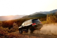 平行进口车新政落地，陆巡和途乐即将泪别？