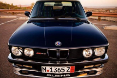 最强宝马旅行车出炉！后轮转向、3.6秒破百，跟RS6斗一番