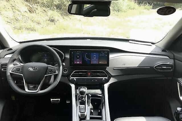 10万元想买“德味”十足的中型SUV，江淮嘉悦X7“拍了拍”你