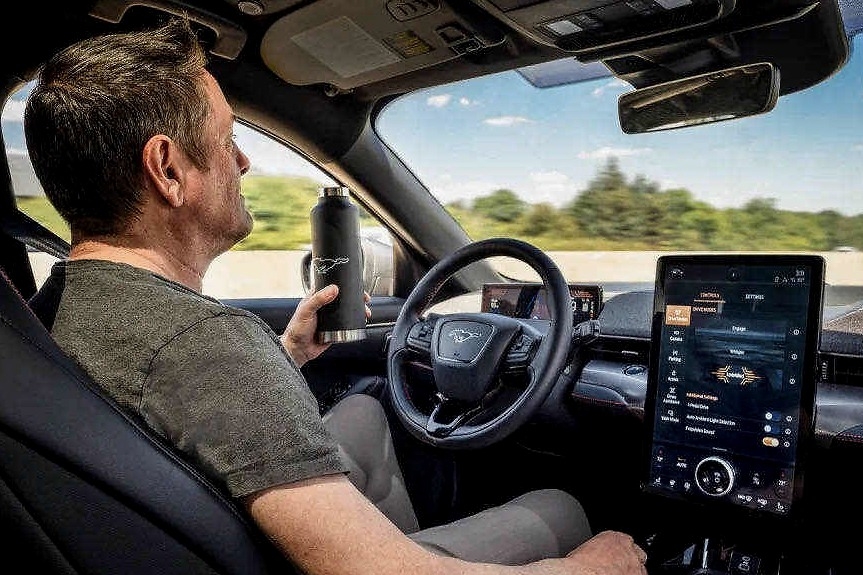 传统主机厂的自动驾驶辅助系统会好用么？ 福特Mach-E将提供选装