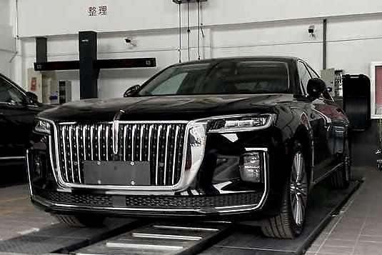 探店 | 偶遇即将上市的红旗H9  这款最美红旗最晚月底到店