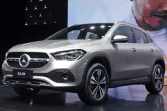 北京奔驰全新GLA正式发布 轴距加长30mm/搭1.3T发动机